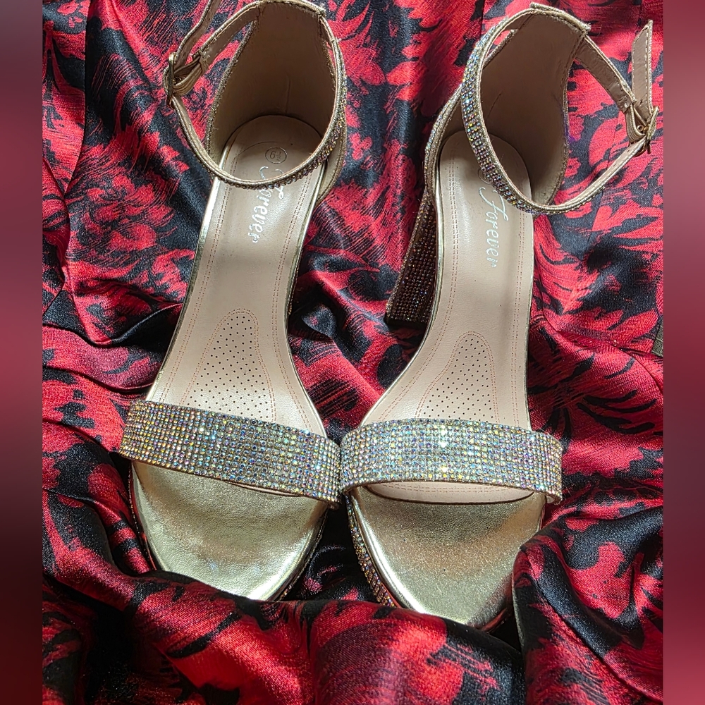 Forever 21 Gold Women's Sandals